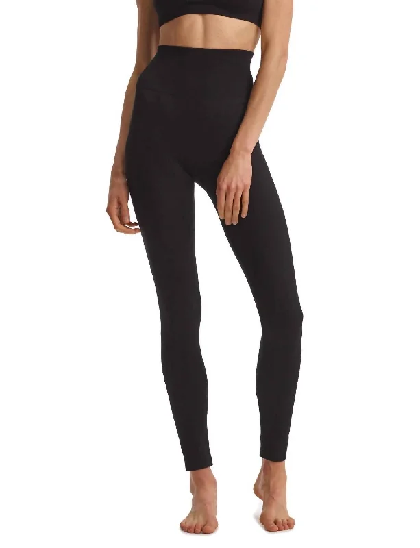 Studio Rib Legging In Black